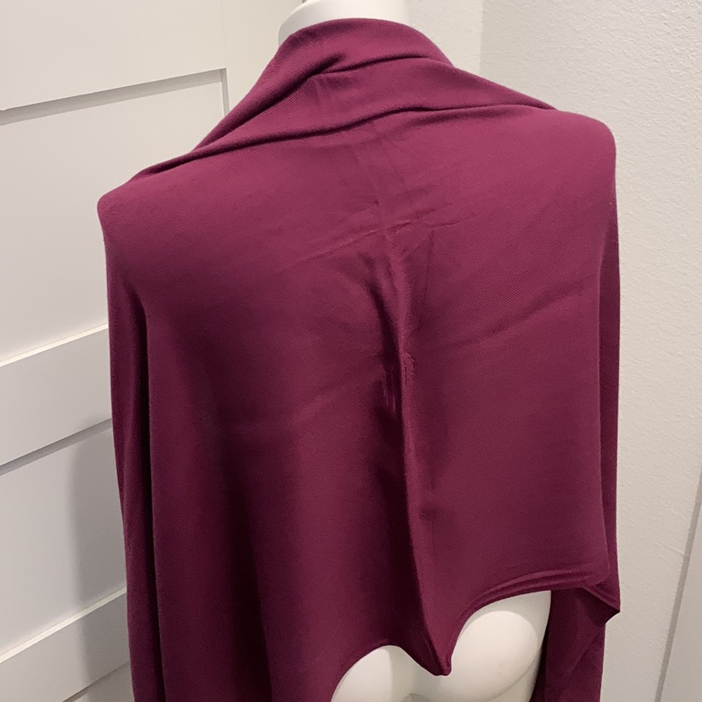 Two Scarves / Wraps🧣 - Picture 12 of 16